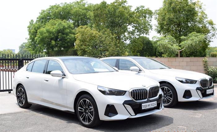 Two BMW 530Li executive saloons from the Pal Tour & Travels luxury fleet